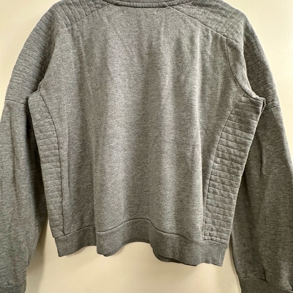 AllSaints Co. Ltd Spitalfields Women's Quilted Shoulder Gray Sweatshirt Sz 8 EUC - Picture 3 of 5